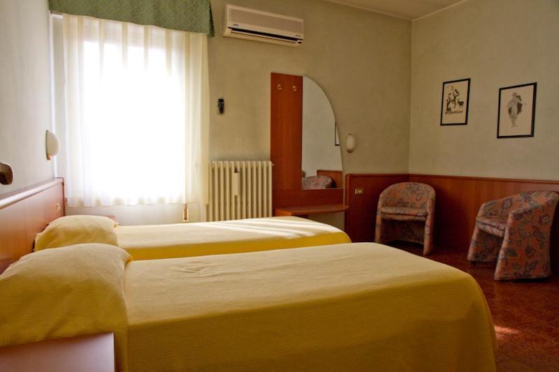 Hotel Europa Viadana Chambre photo